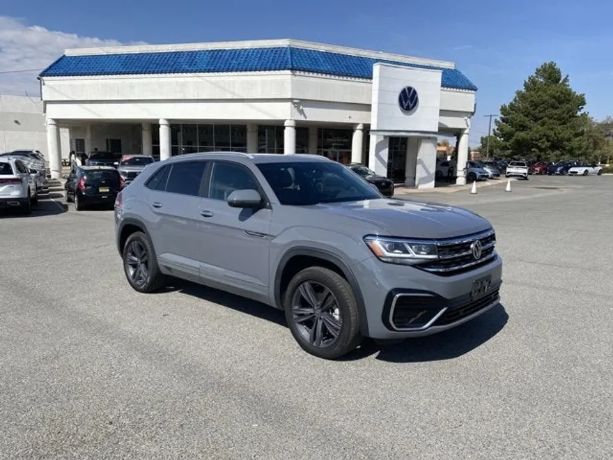 2021 Volkswagen Atlas Cross Sport V6 SE Technology R-Line photo 1