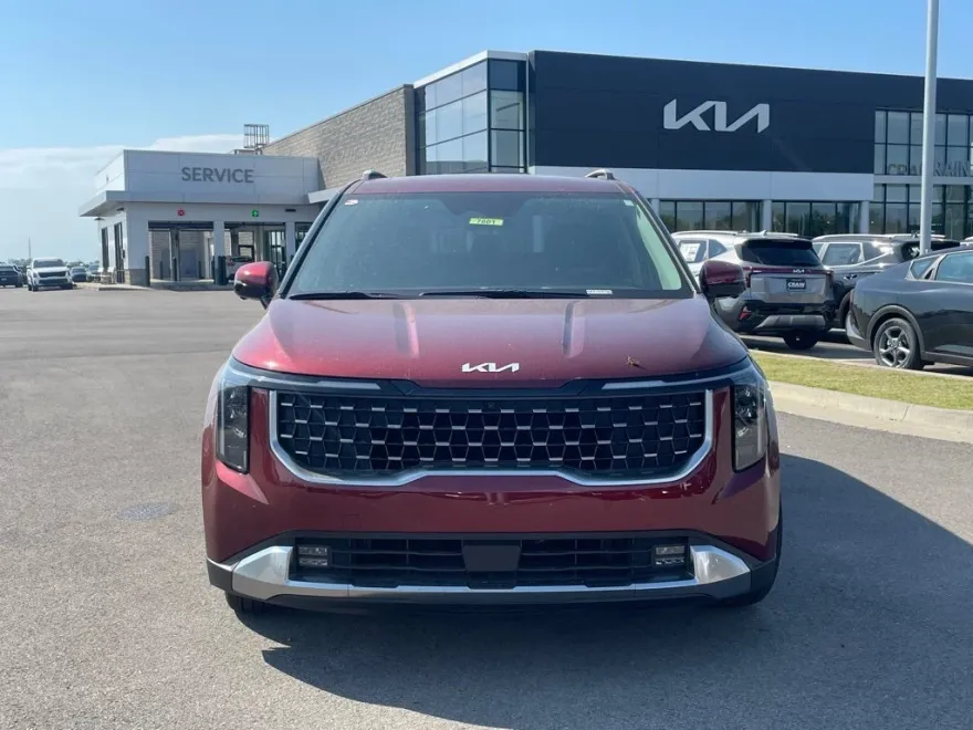 2026 Kia Carnival SX photo 1