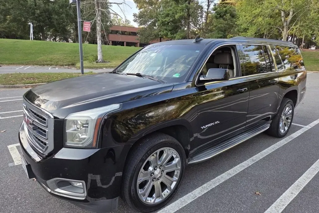 2016 Gmc Yukon XL SLT photo 1