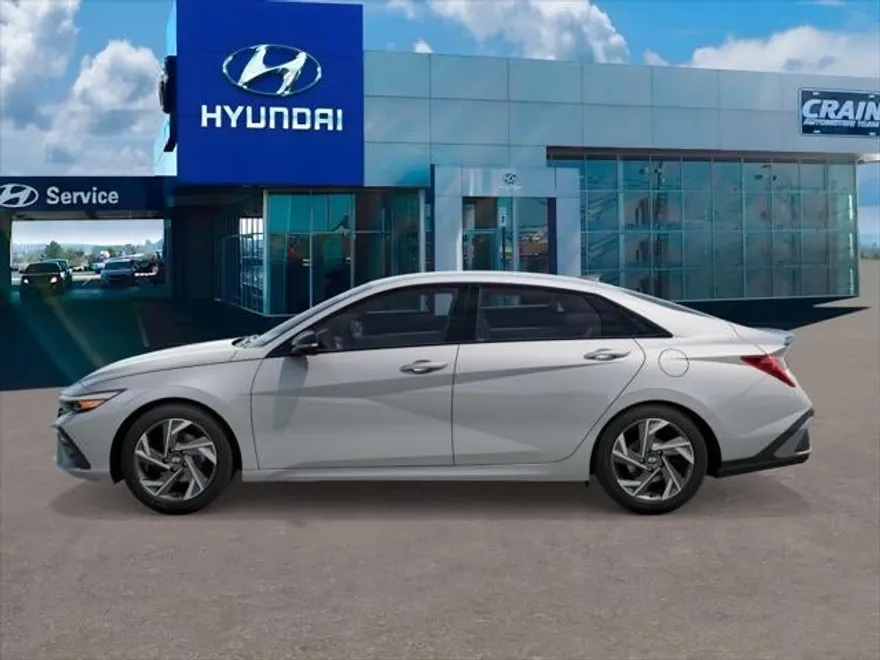 2025 Hyundai Elantra SEL Sport photo 1