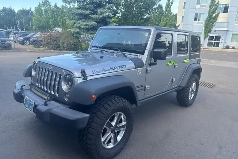 2017 Jeep Wrangler Unlimited Sport photo 1