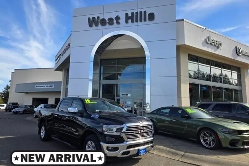 2019 Ram 1500 Laramie photo 1