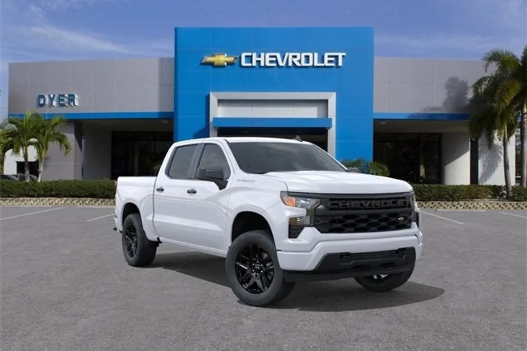 2026 Chevrolet Silverado 1500 Custom photo 1