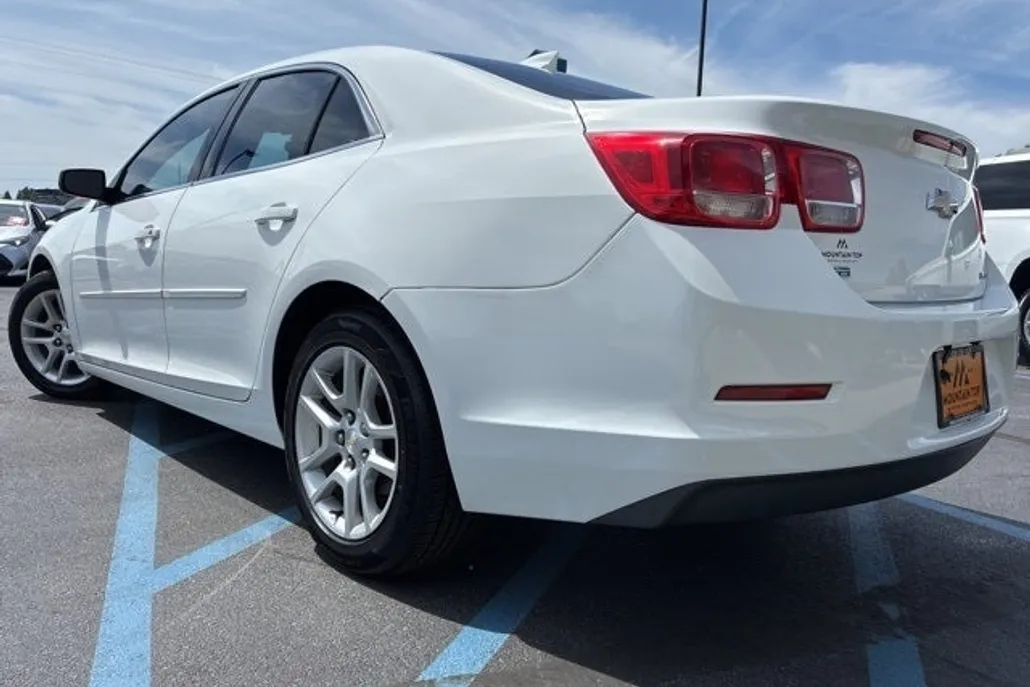 2016 Chevrolet Malibu Limited 1LT photo 1