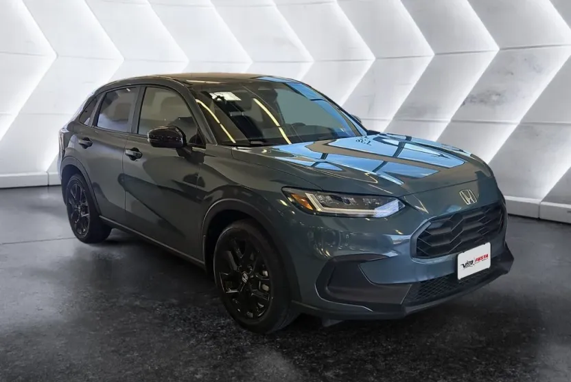 2025 Honda HR-V Sport photo 1