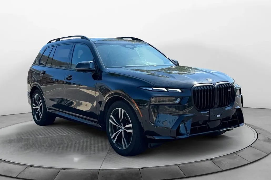 2023 Bmw X7 M60i photo 1