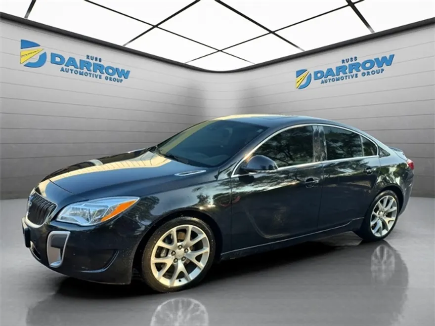 2017 Buick Regal GS photo 1