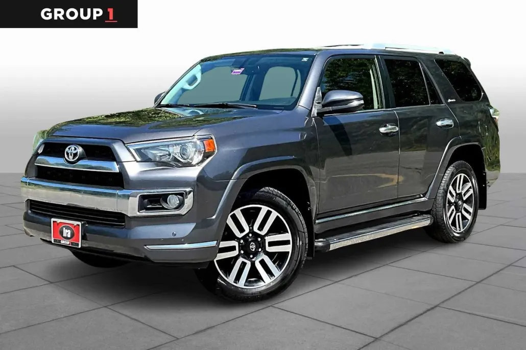 2017 Toyota 4Runner Limited photo 1