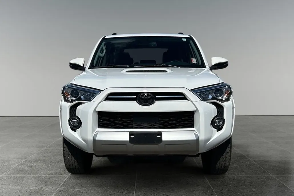2023 Toyota 4Runner TRD Off-Road Premium photo 1