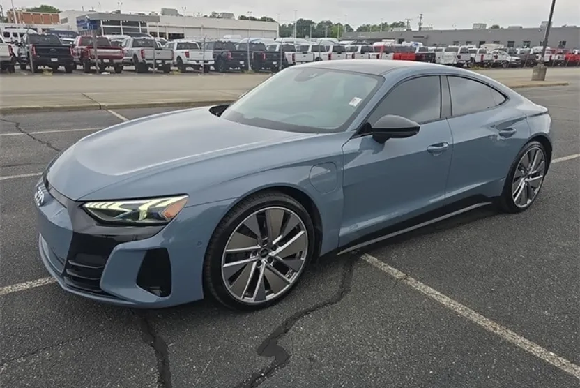 2022 Audi e-tron GT Prestige photo 1