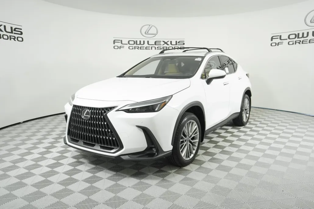 2026 Lexus NX 350h Premium photo 1