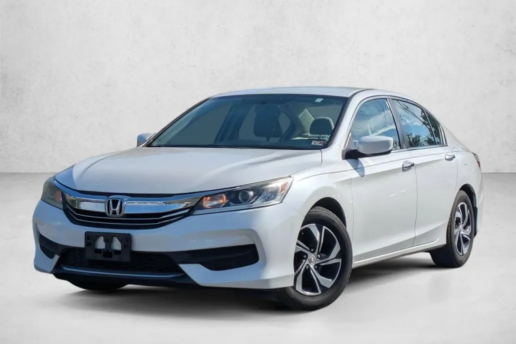 2016 Honda Accord LX photo 1