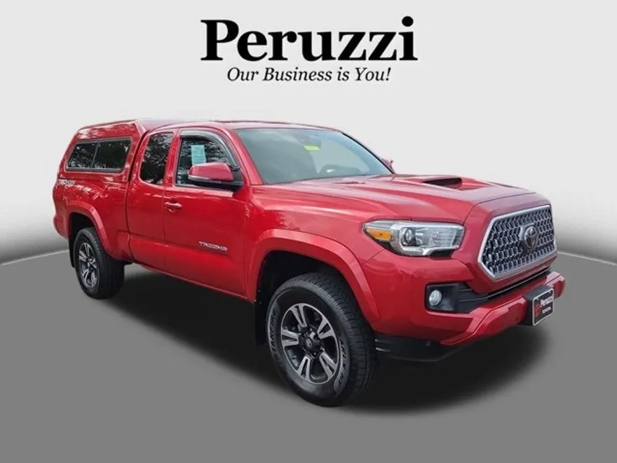 2019 Toyota Tacoma TRD Off-Road V6 photo 1