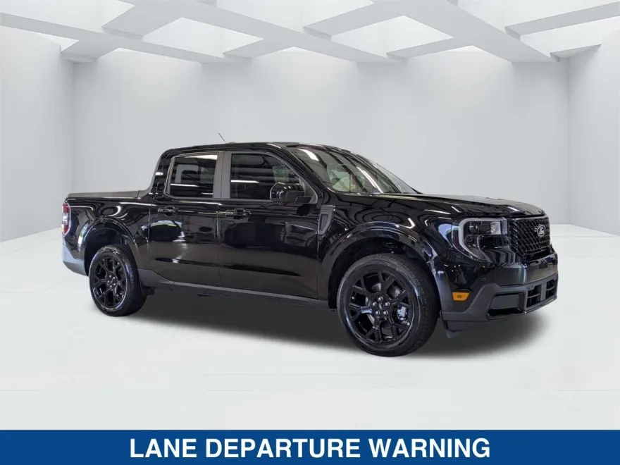 2025 Ford Maverick Lariat photo 1