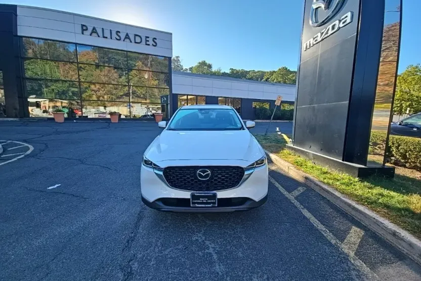 2023 Mazda CX-5 2.5 S Preferred photo 1