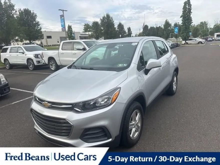 2018 Chevrolet Trax LS photo 1