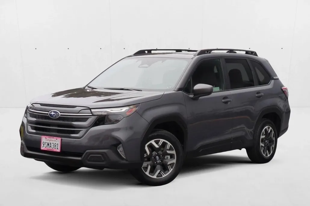 2025 Subaru Forester Premium Base photo 1