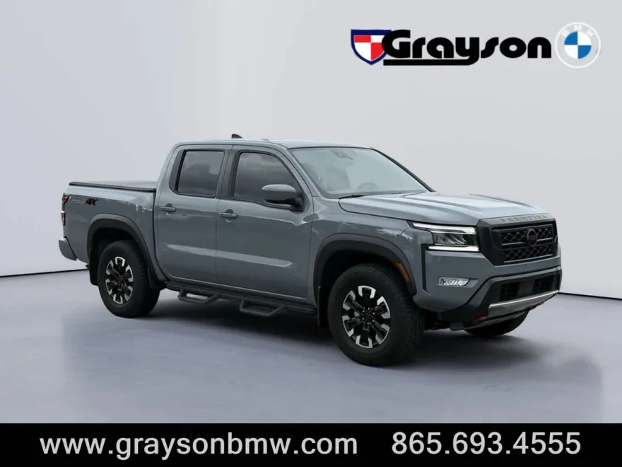 2024 Nissan Frontier PRO-4X Crew Cab photo 1