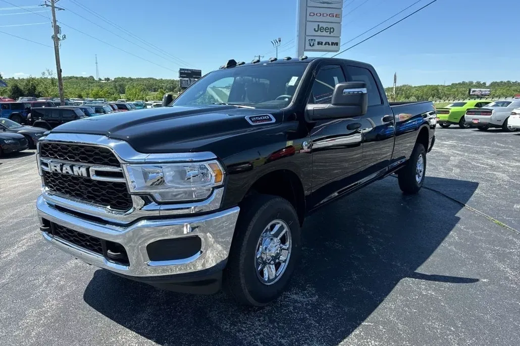 2024 Ram 2500 Tradesman photo 1