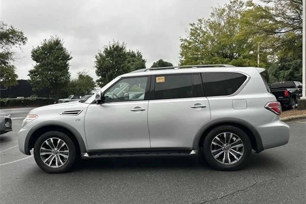 2020 Nissan Armada SL photo 1