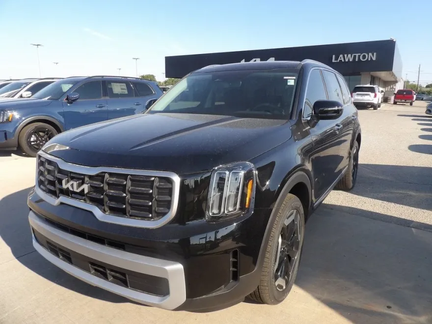 2025 Kia Telluride S photo 1
