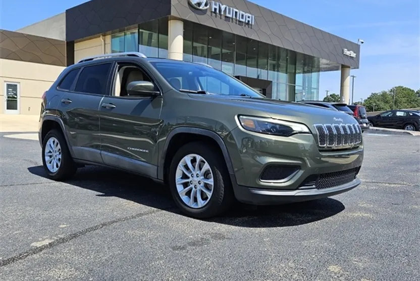 2020 Jeep Cherokee Latitude photo 1