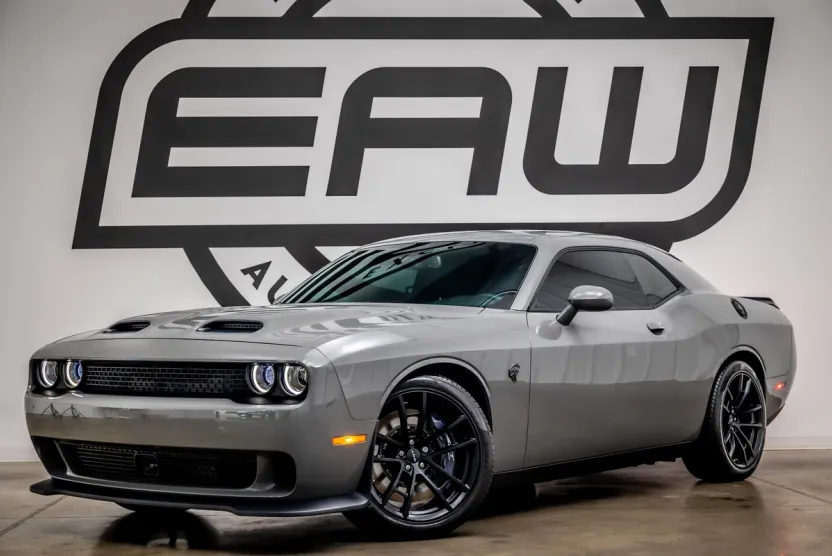 2023 Dodge Challenger SRT8 Hellcat photo 1