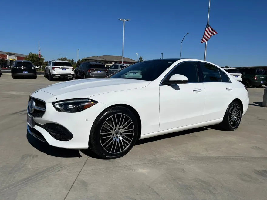 2022 Mercedes Benz C 300 photo 1