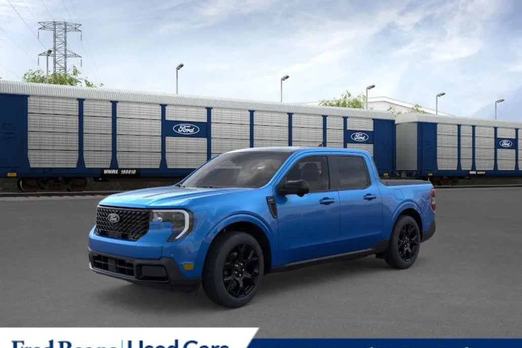 2025 Ford Maverick Lariat photo 1