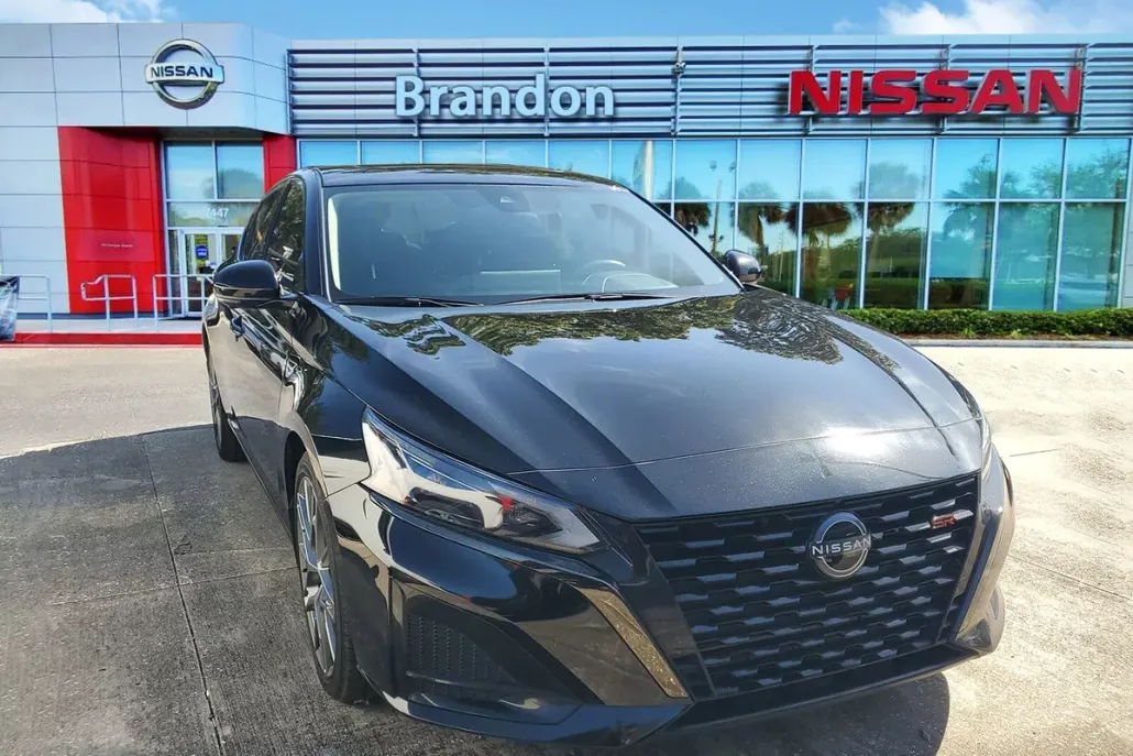 2023 Nissan Altima SR VC-Turbo photo 1
