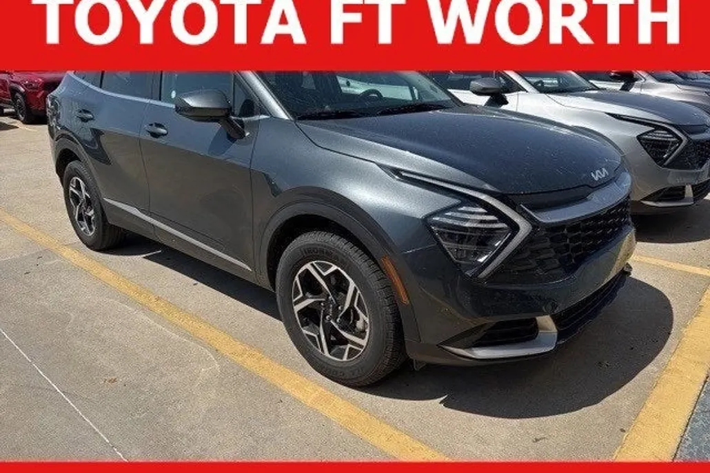 2024 Kia Sportage LX photo 1