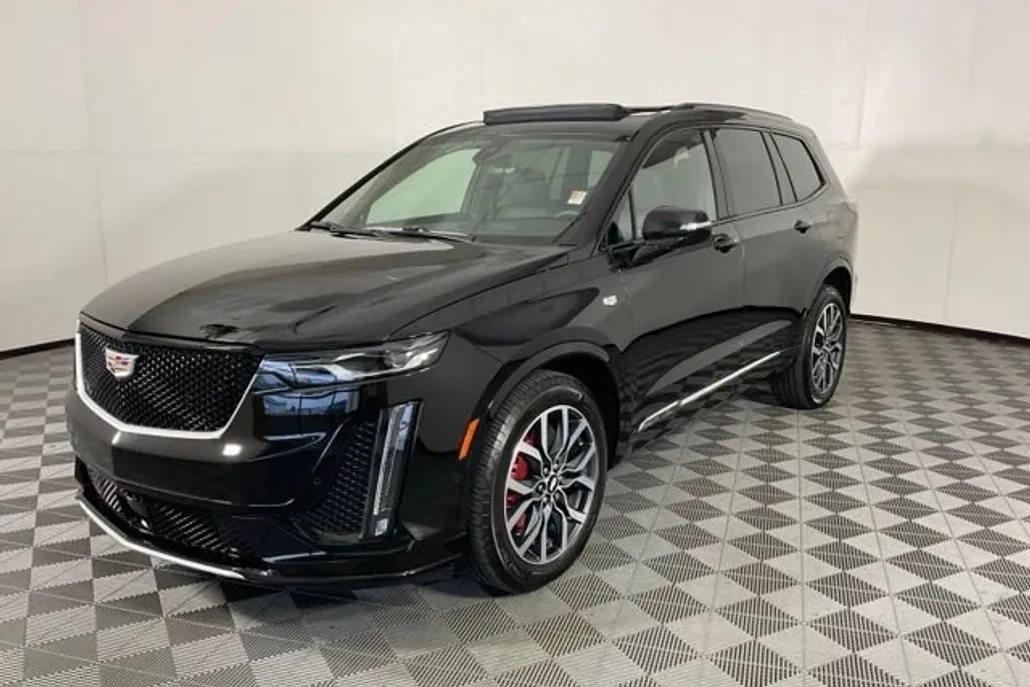 2025 Cadillac XT6 Sport photo 1