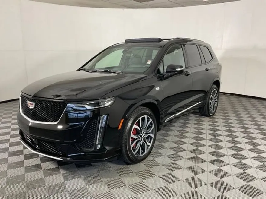 2025 Cadillac XT6 Sport photo 1