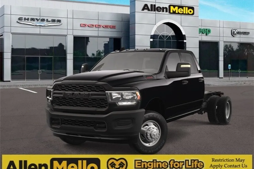 2024 Ram 3500 Tradesman photo 1
