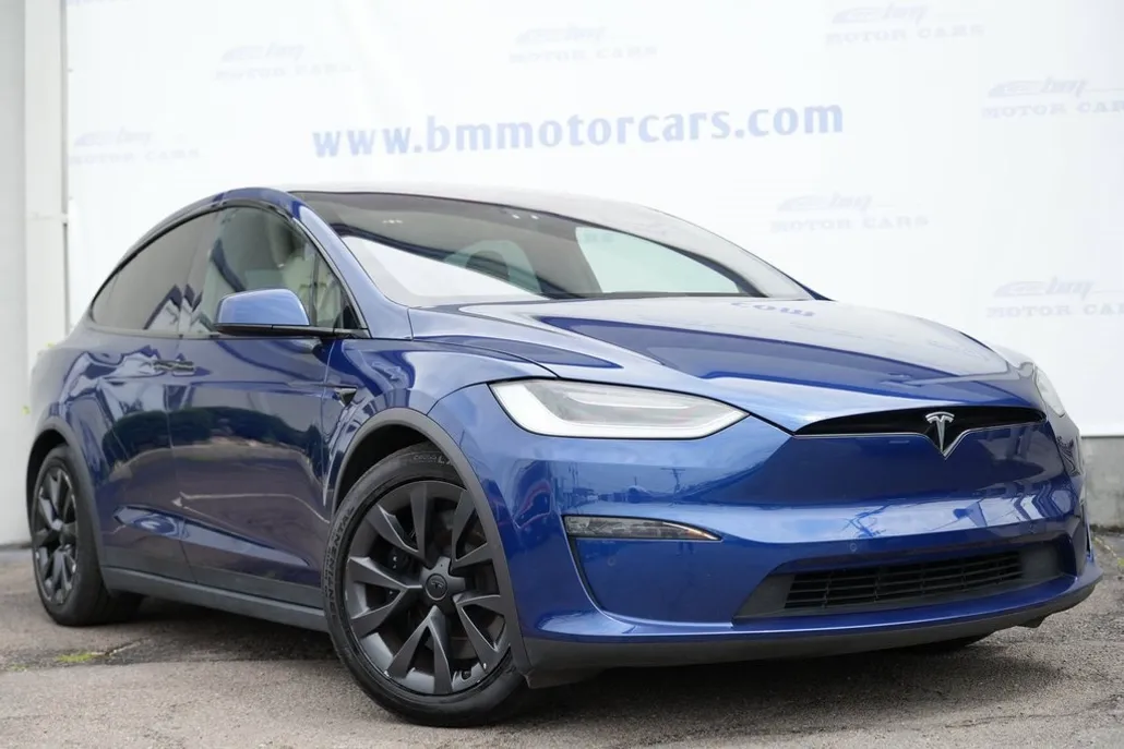 2022 Tesla Model X photo 1