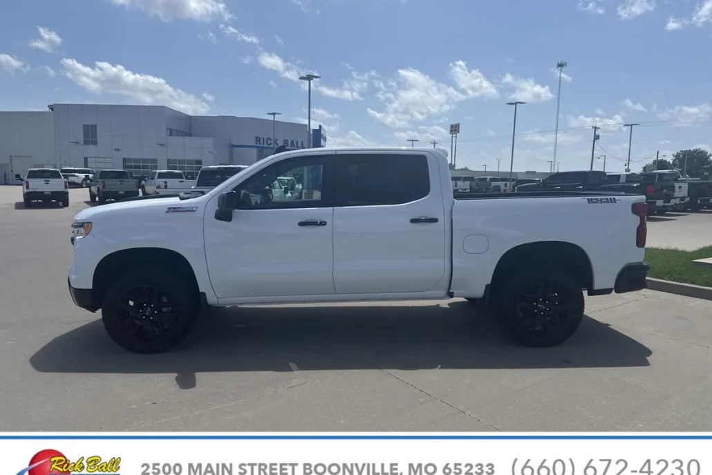 2025 Chevrolet Silverado 1500 LT Trail Boss photo 1
