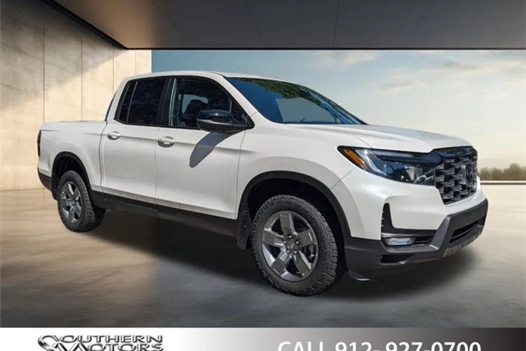 2025 Honda Ridgeline TrailSport photo 1