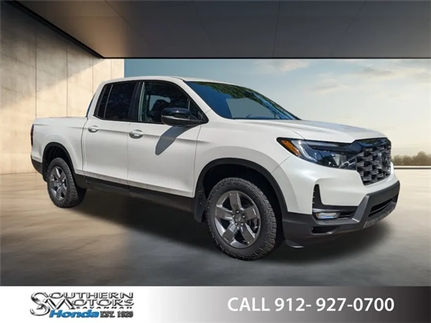 2025 Honda Ridgeline TrailSport photo 1