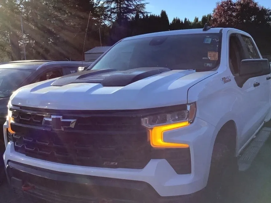 2024 Chevrolet Silverado 1500 LT Trail Boss photo 1