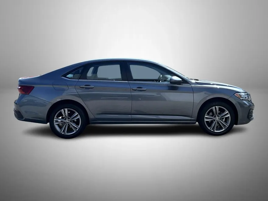 2022 Volkswagen Jetta 1.5T SE photo 1