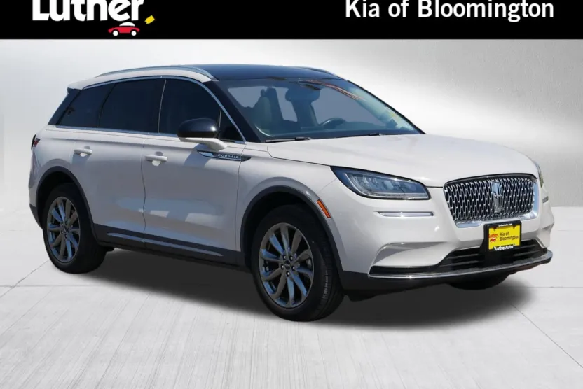 2022 Lincoln Corsair Standard photo 1