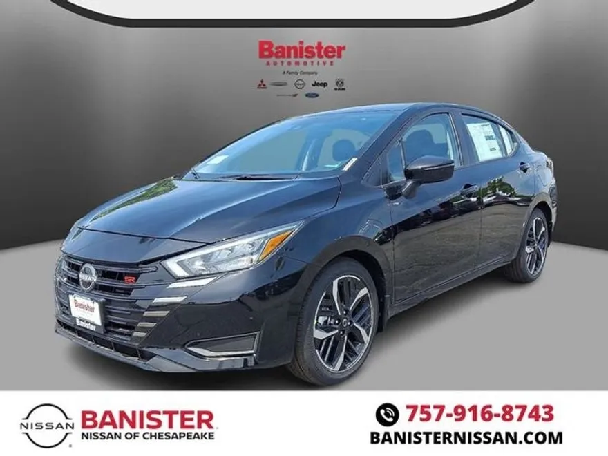 2025 Nissan Versa 1.6 SR photo 1