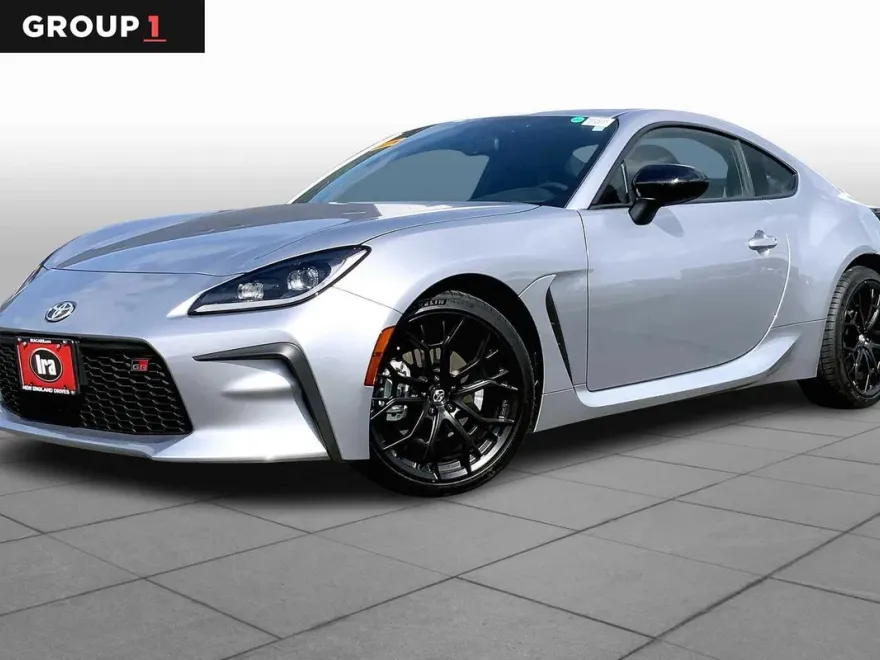 2025 Toyota GR86 Premium photo 1