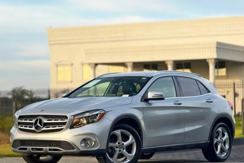 2019 Mercedes Benz GLA 250 4MATIC photo 1
