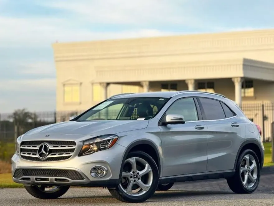 2019 Mercedes Benz GLA 250 4MATIC photo 1