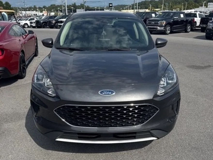 2020 Ford Escape SE photo 1