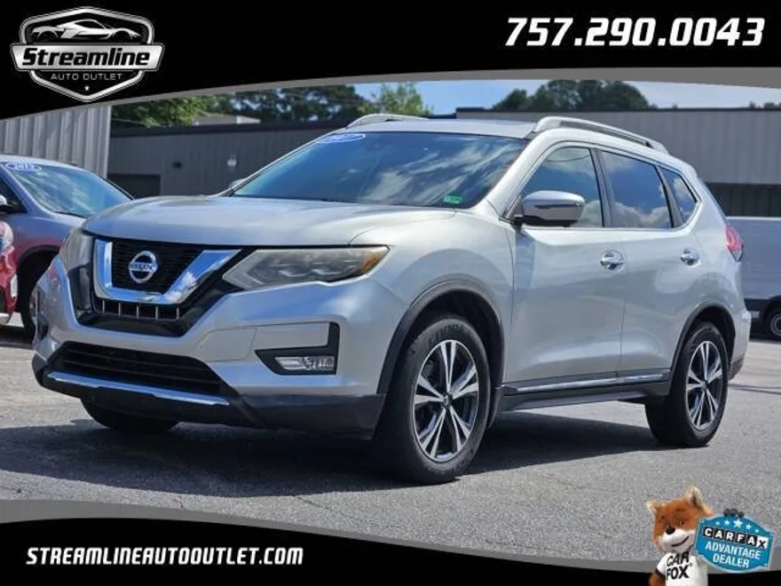 2017 Nissan Rogue SL photo 1