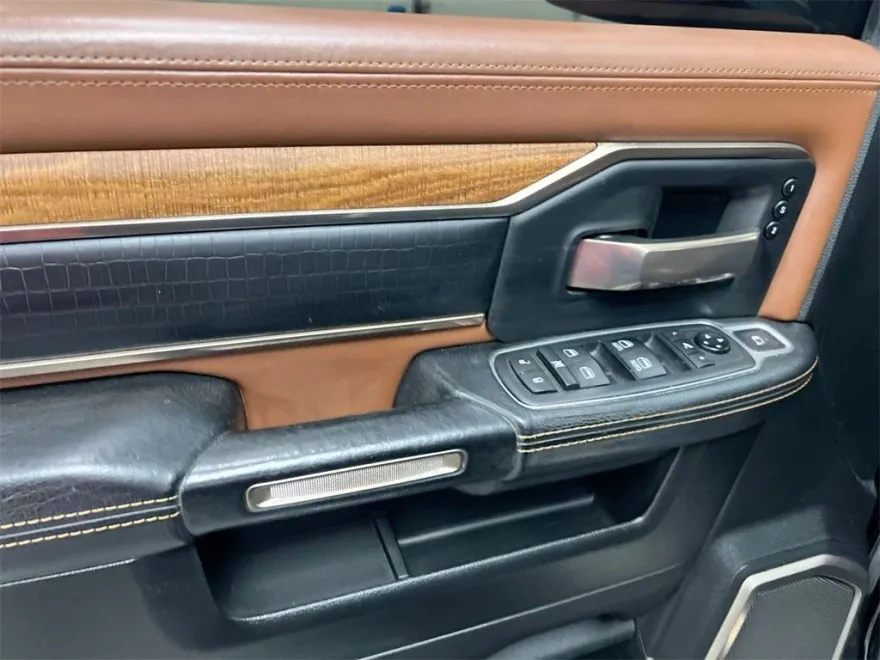 2019 Ram 2500 Longhorn photo 1