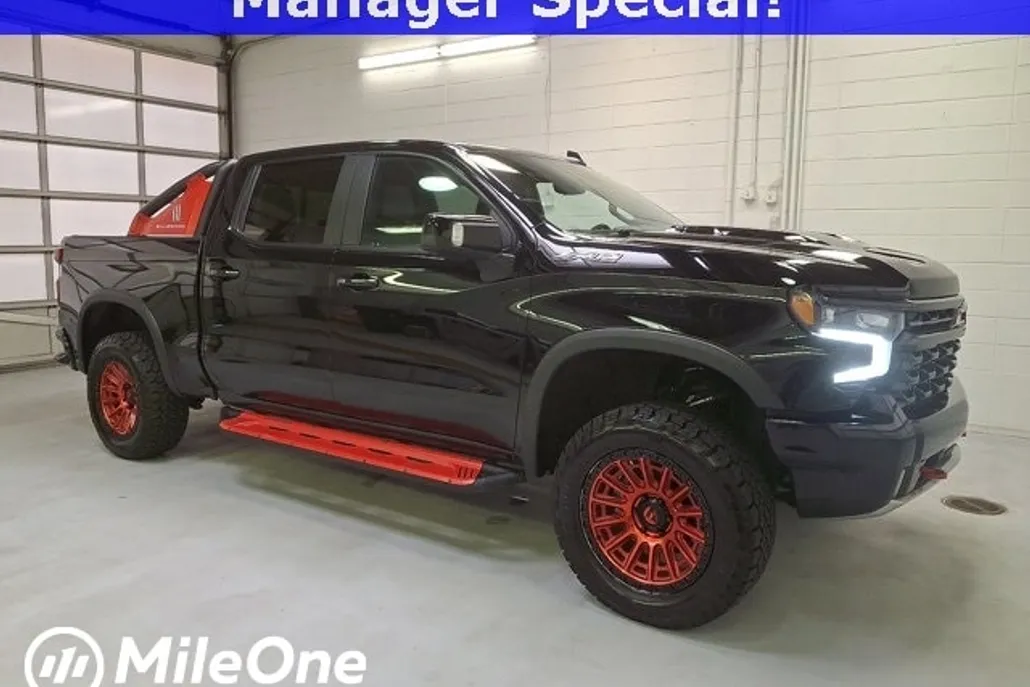 2024 Chevrolet Silverado 1500 ZR2 photo 1