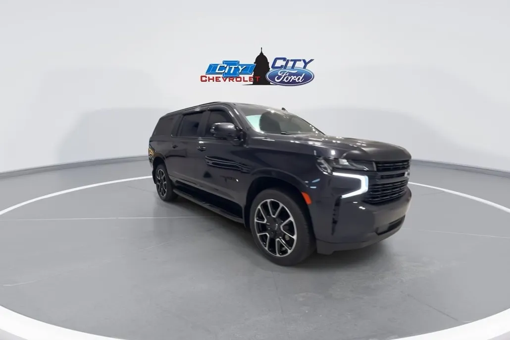 2024 Chevrolet Suburban 1500 RST photo 1